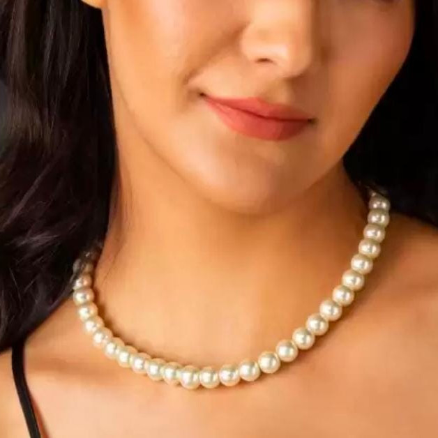 Pearl Mala With Studs