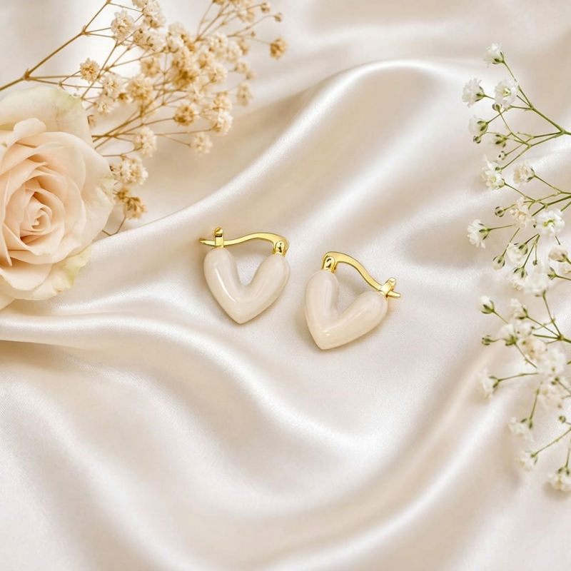 Anti-Tarnish Creamy Heart Hoop Earrings