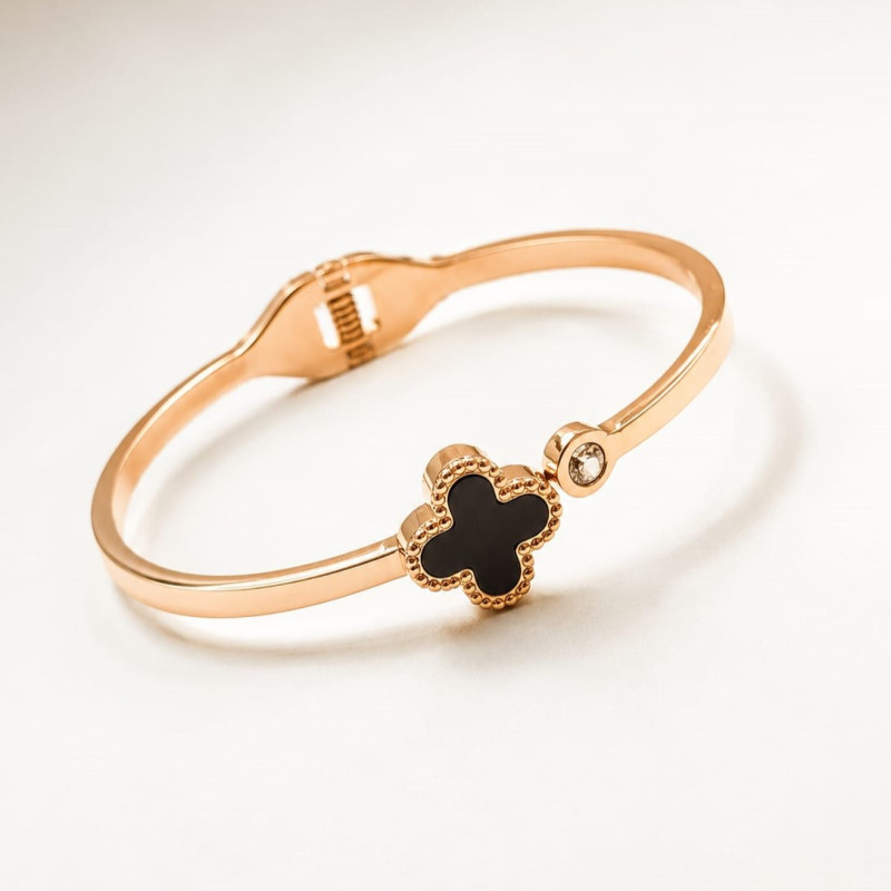 Elegant Clover Rose Gold Bracelet